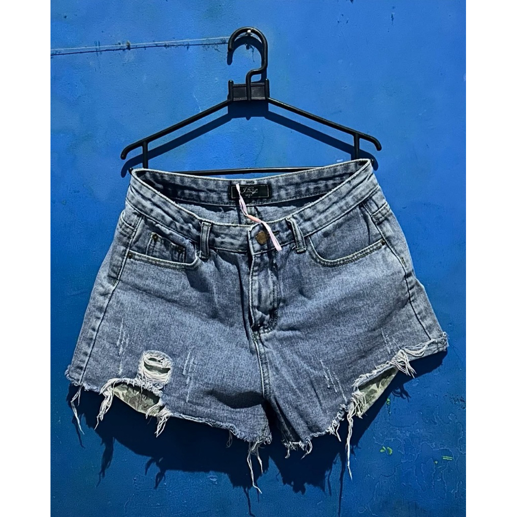 Preloved celana pendek jrep