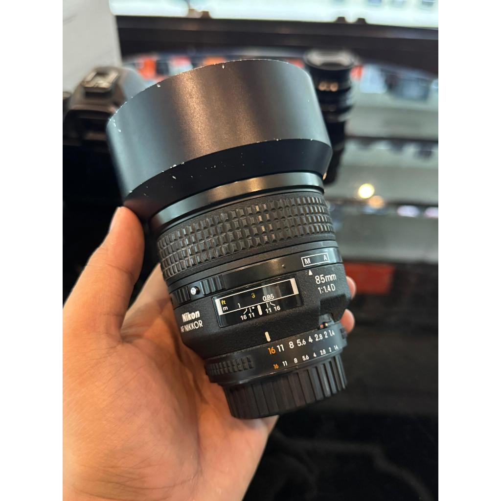 LENSA NIKON NIKOR AFD 85MM F1.4 MULUS NO MINUS MURAH