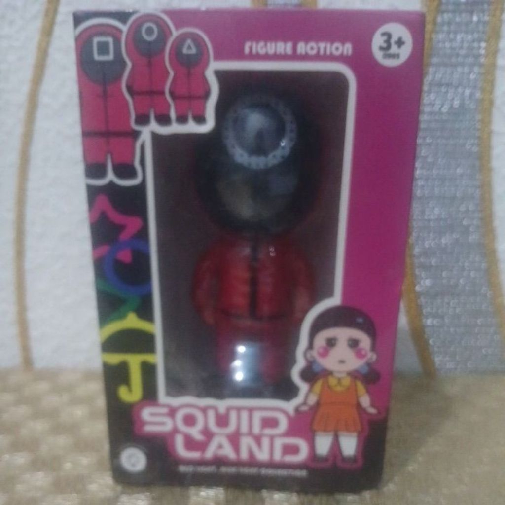 RHINO Squid Land Game Figure