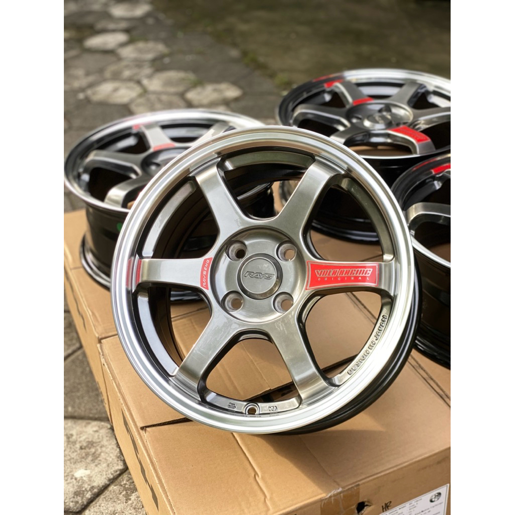 Velg TE37 Ring 15 Hyper Black Lip Polish