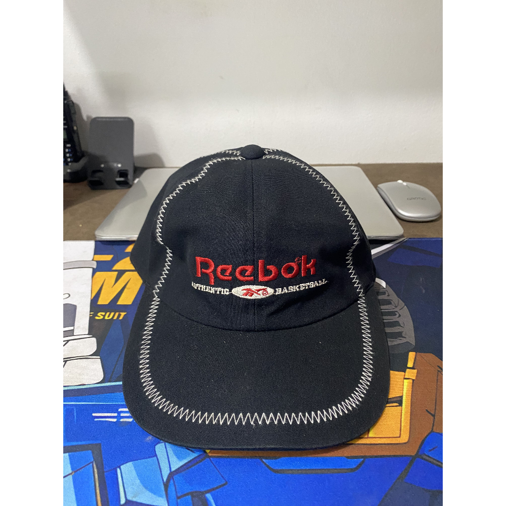 VINTAGE REEBOK BASKETBALL (TOPI)