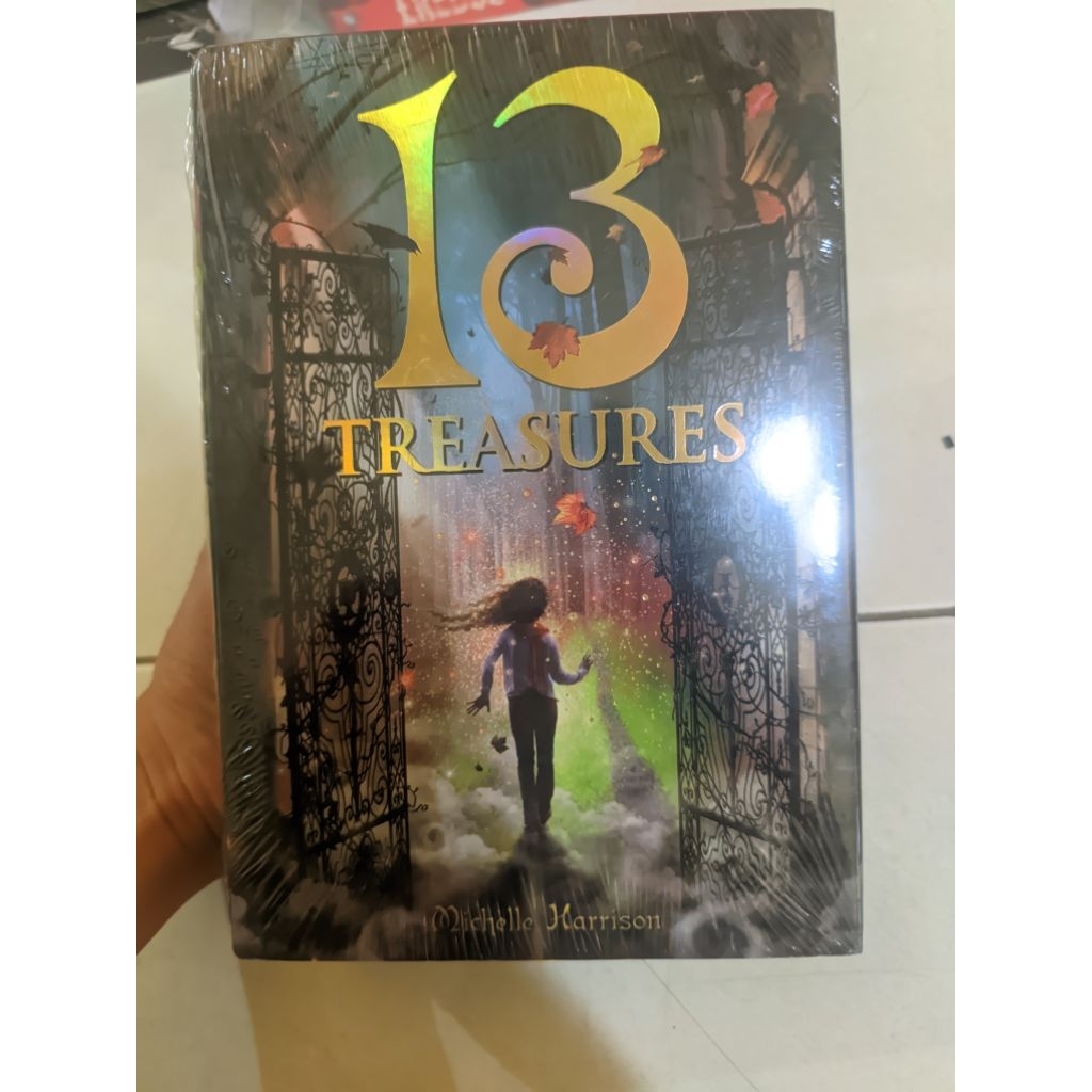 Novel/Buku 13 Treasures Thirteen Treasures New Original - Michelle Harrison