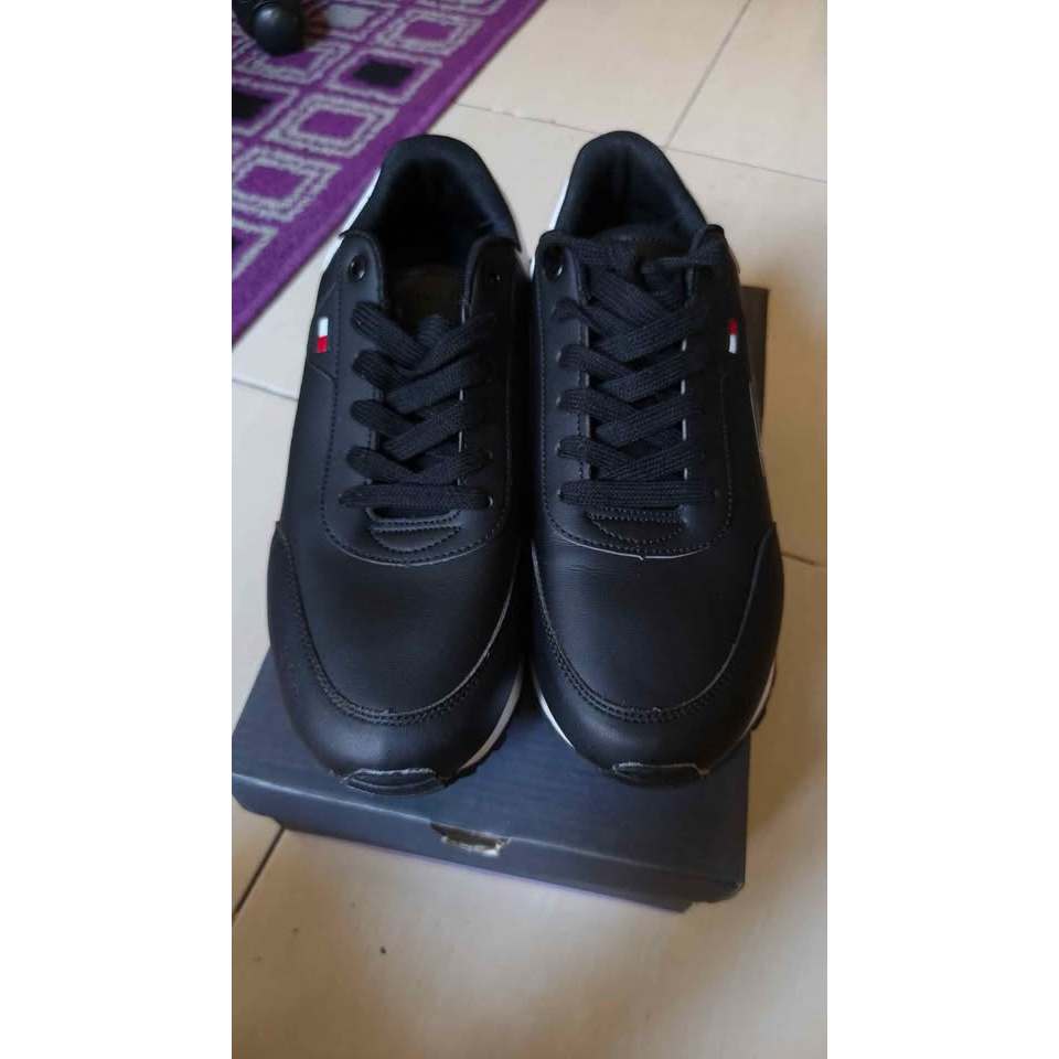 sepatu tommy hilfigher