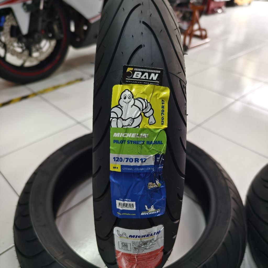 Michelin Pilot Street Radial 120/70.17 Front. Ban depan Zx25