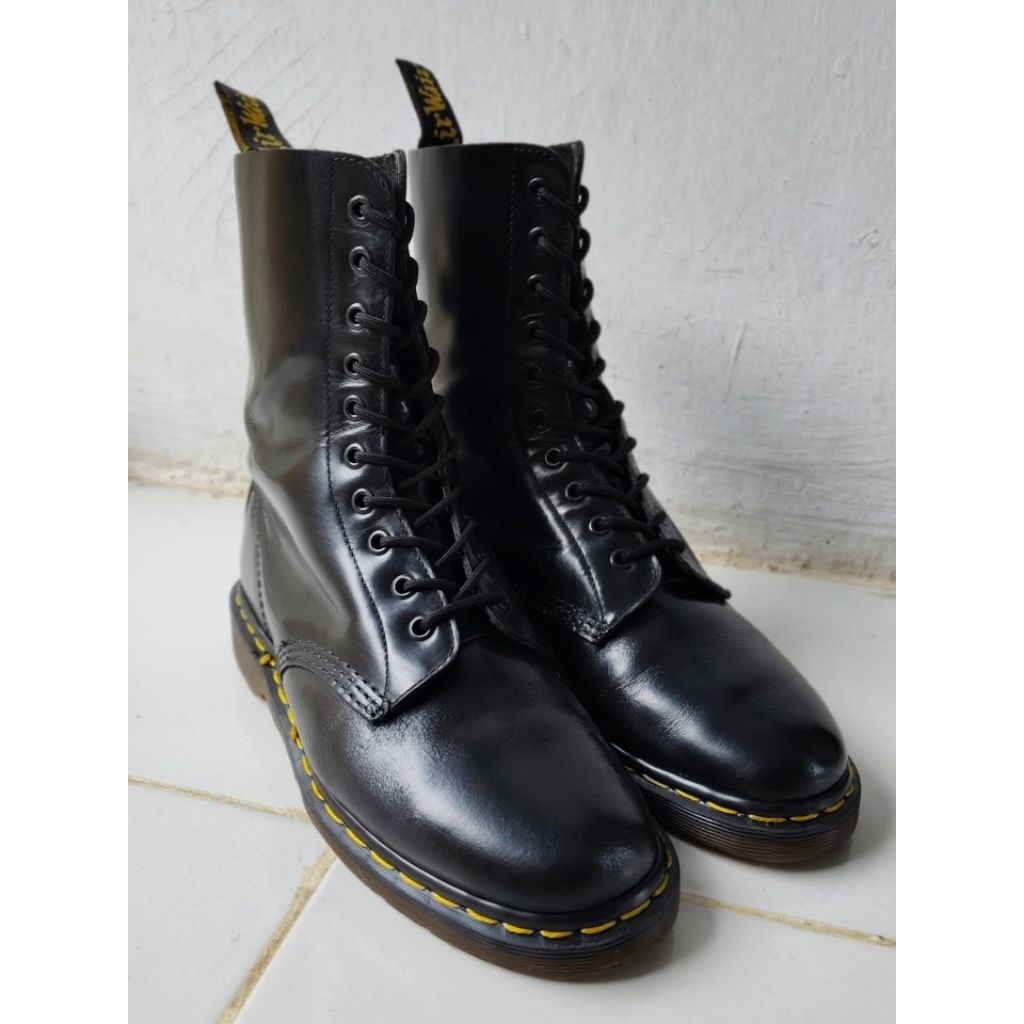 dr martens 1490 size 42 made in england original docmart