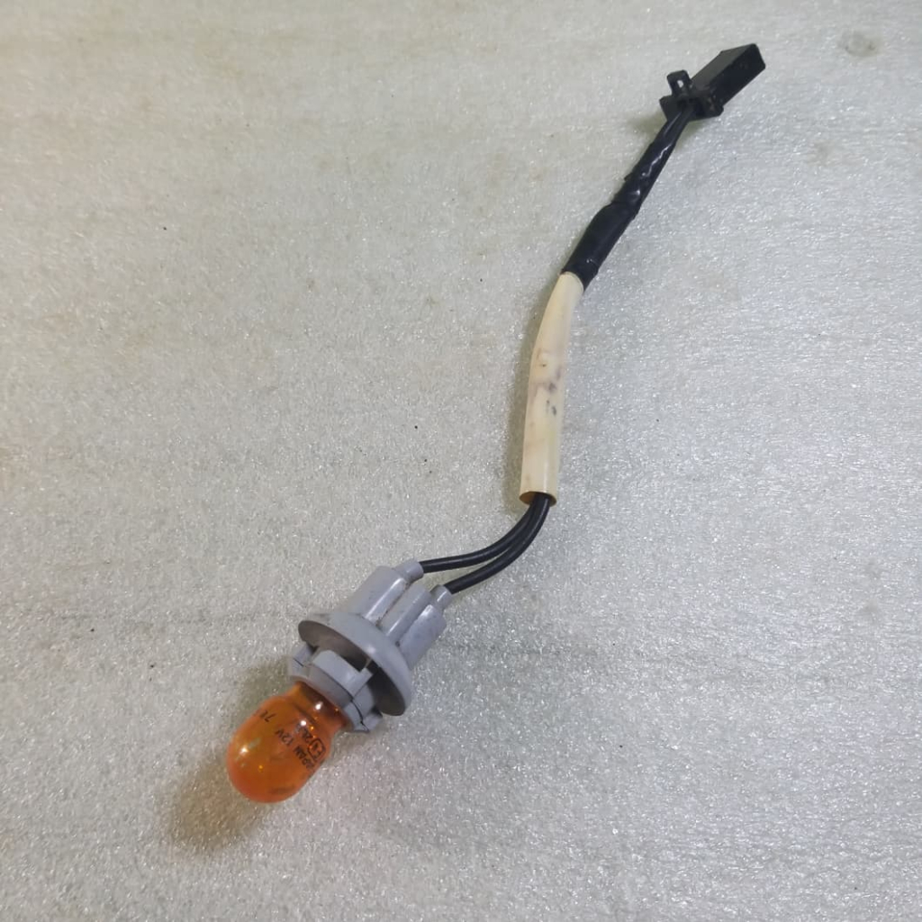 SOKET KABEL FITING LAMPU SEN SEIN BELAKANG SCOOPY ESP K93