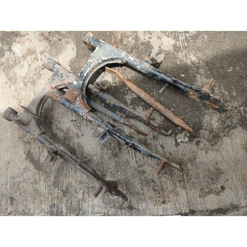 Swing Arm Honda GL100/GL125