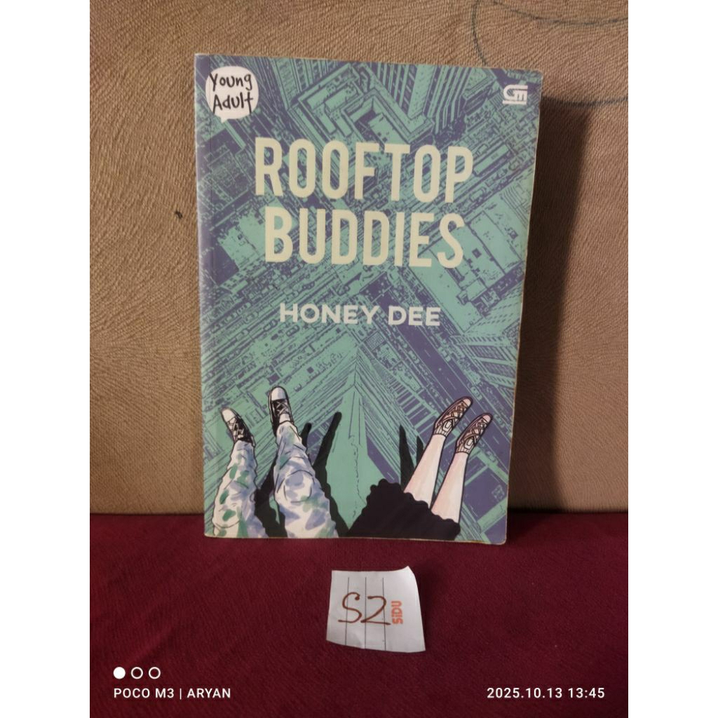 ROOFTOP BUDDIES - HONEY DEE