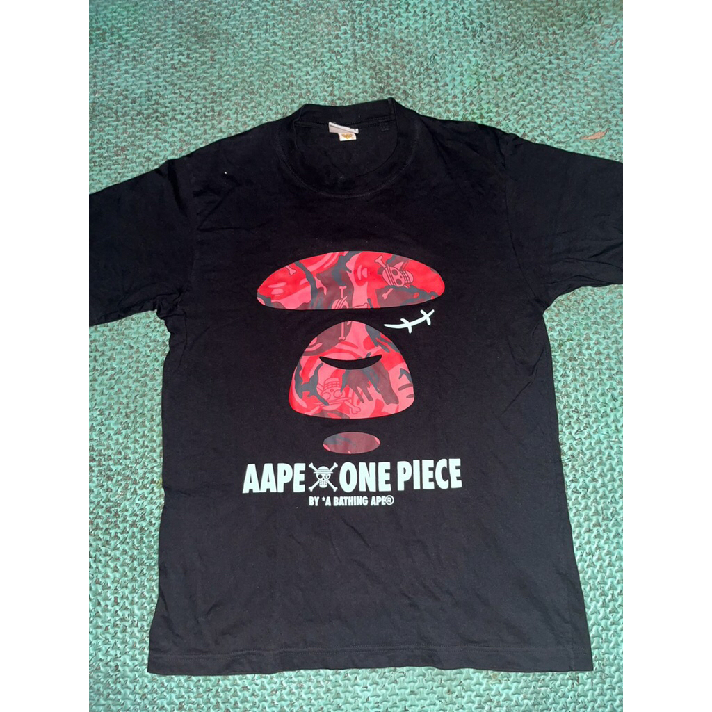 kaos bape X one piece