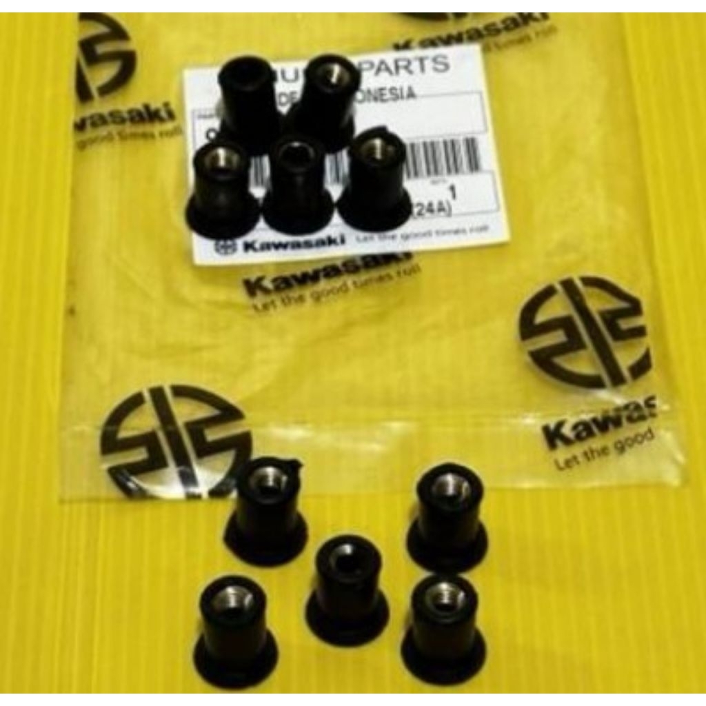 Mur Karet Ganjel Visor/ Mur Karet winshield Ninja rr old new