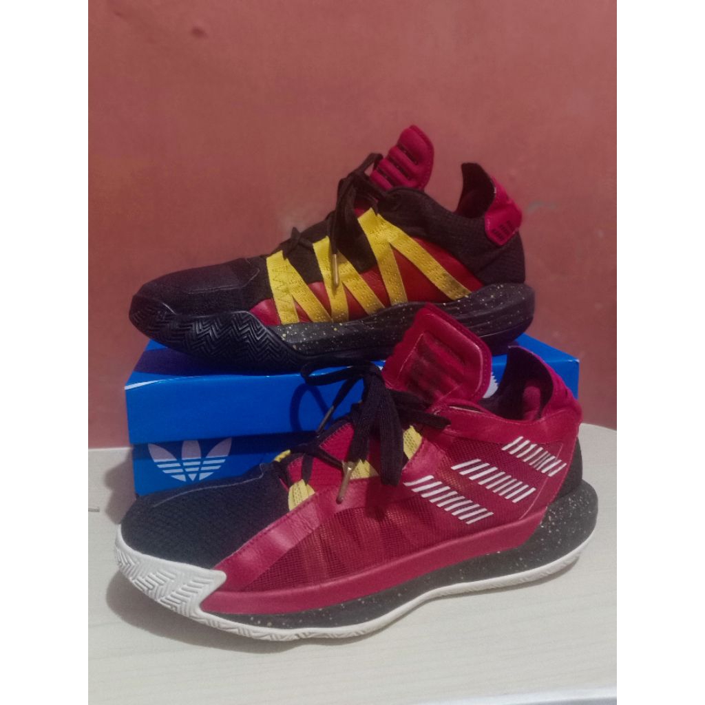 sepatu basket/volli second size 44,5