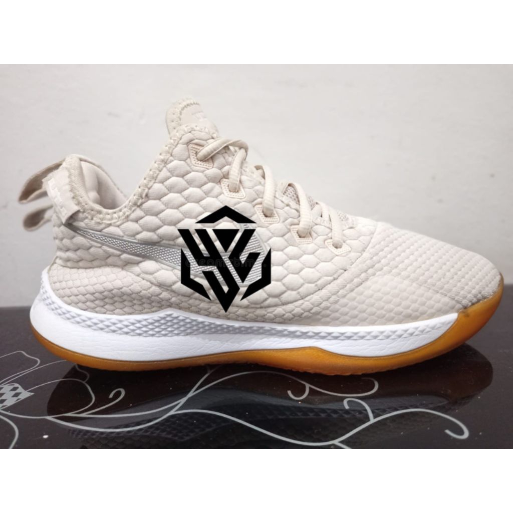 Sepatu Second Ori - N1ke LeBron Witness Size 42