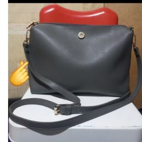 Tas cewek /tali panjang /tas selempang/preloved