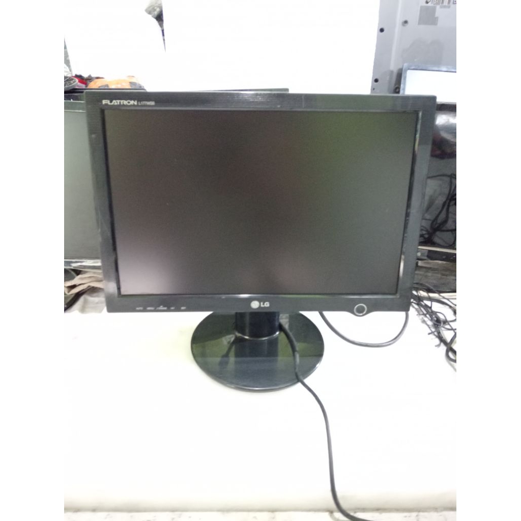 Monitor LG lcd 17 inch wide