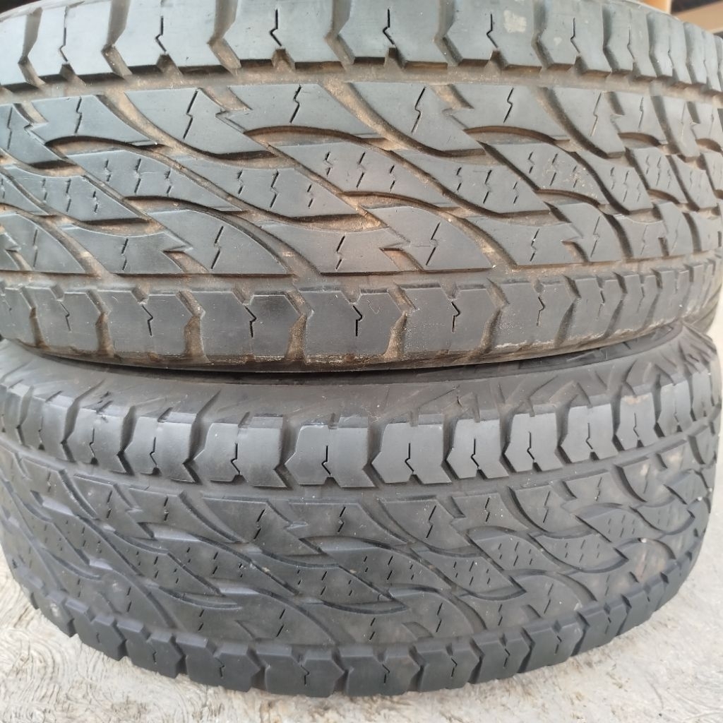 Ban 245/70 R16 Bridgestone dueler AT 85%. 2pcs