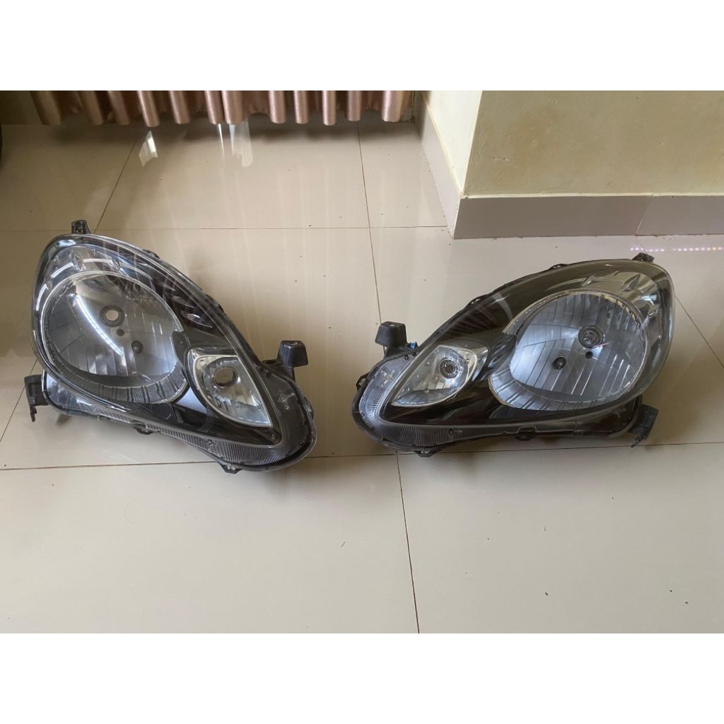 Headlamp reflektor mika lampu depan honda Mobilio brio 2016