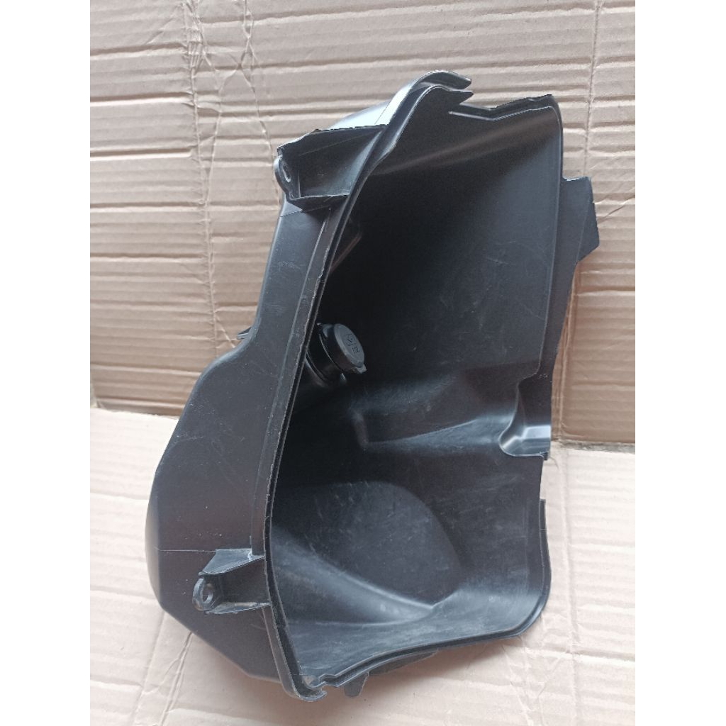 LID POCKET INNER L HONDA NEW SCOOPY FI KODE K2F 81132-K2F-N800