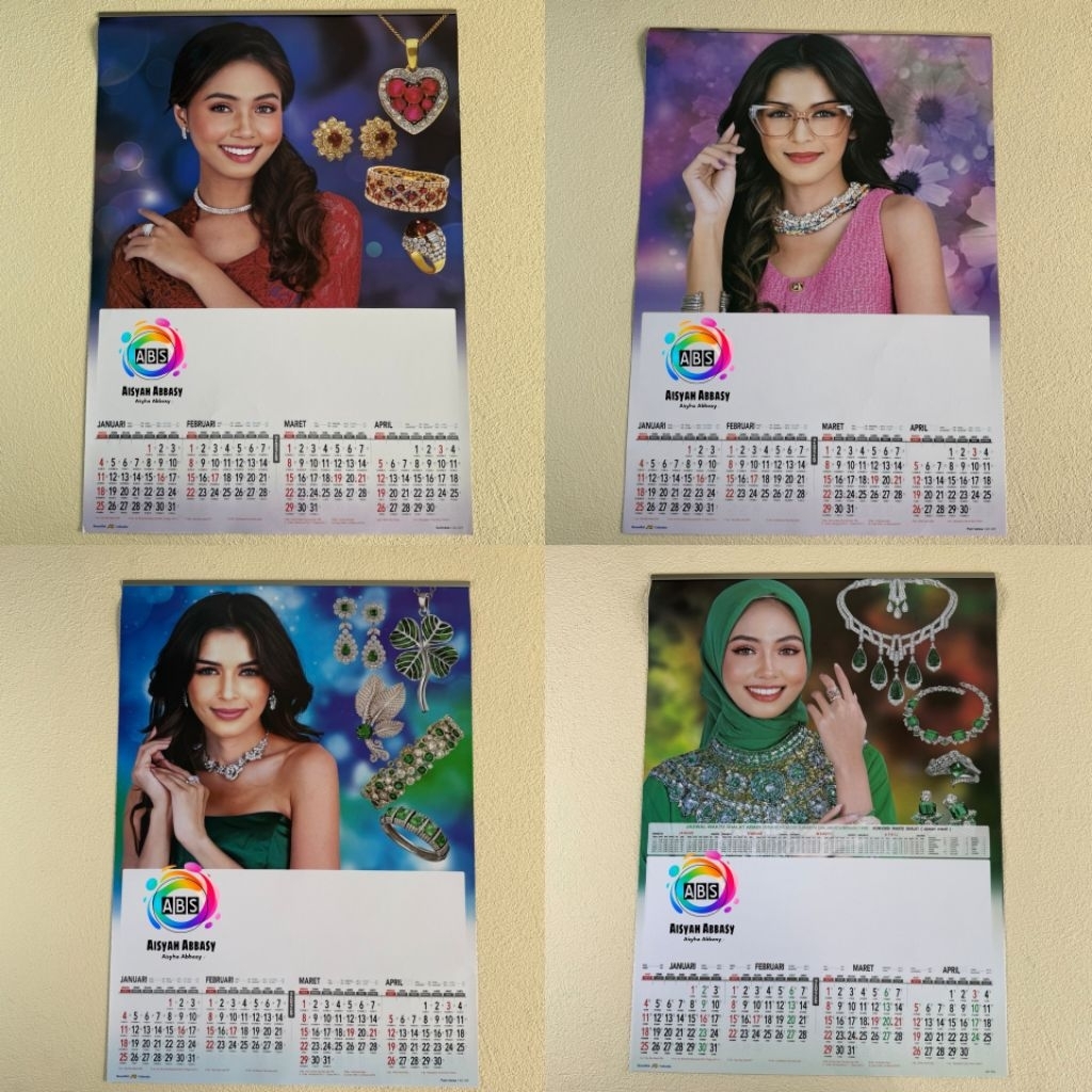 Kalender Tahun 2026 artis perhiasan AO catur Wulan 3 lembar 4 bulanan ukuran 38 × 54 cm