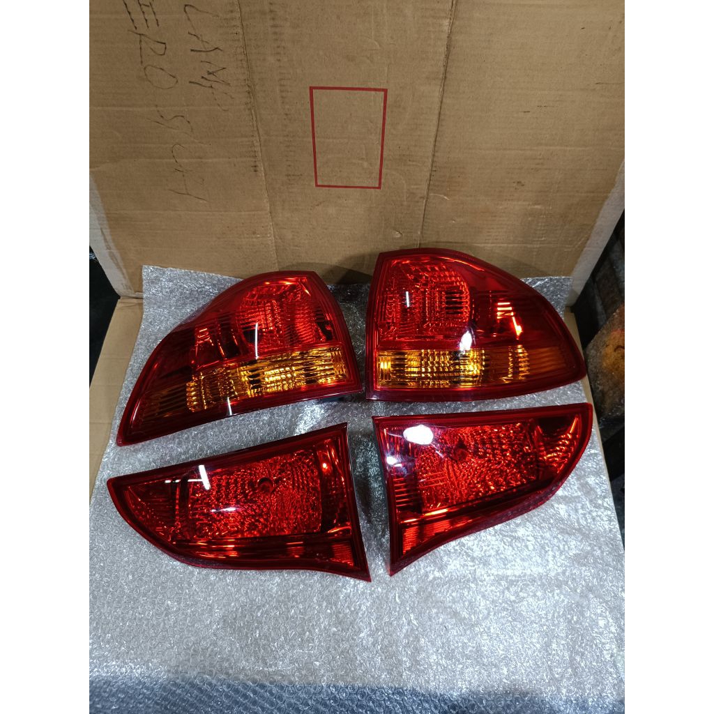 stoplamp lampu belakang pajero 2010 original