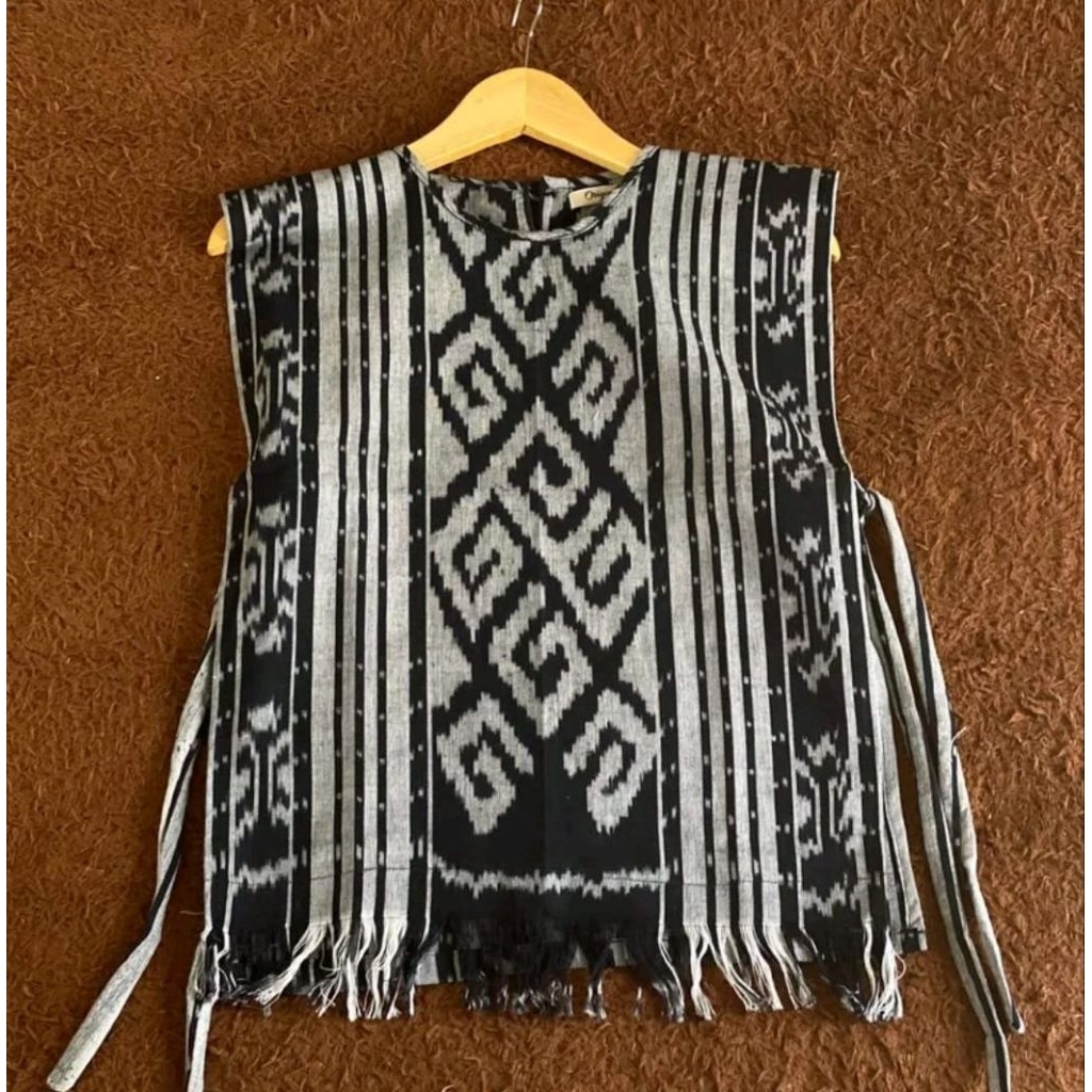 OUTER TENUN IKAT KEKINIAN