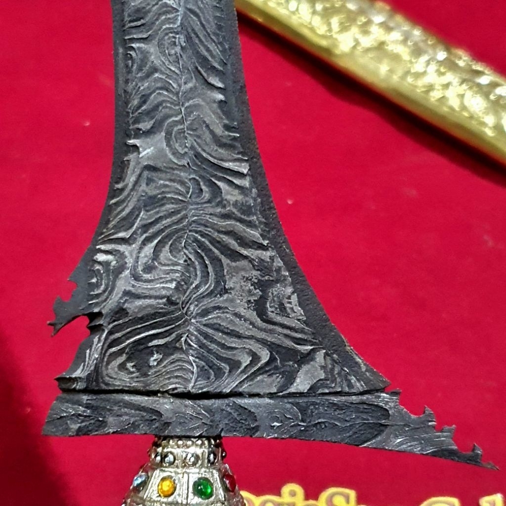 Keris Tumenggung Lar Gangsir Mataram Sepuh