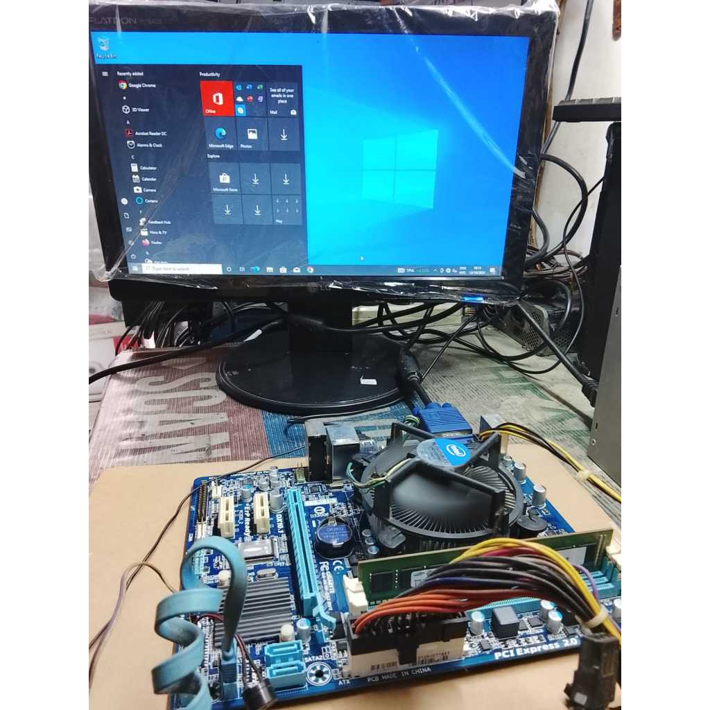 Motherboard Gigabyte H61 GA-H61M-DS2 Socket 1155 + proc  i3 + ram + fan