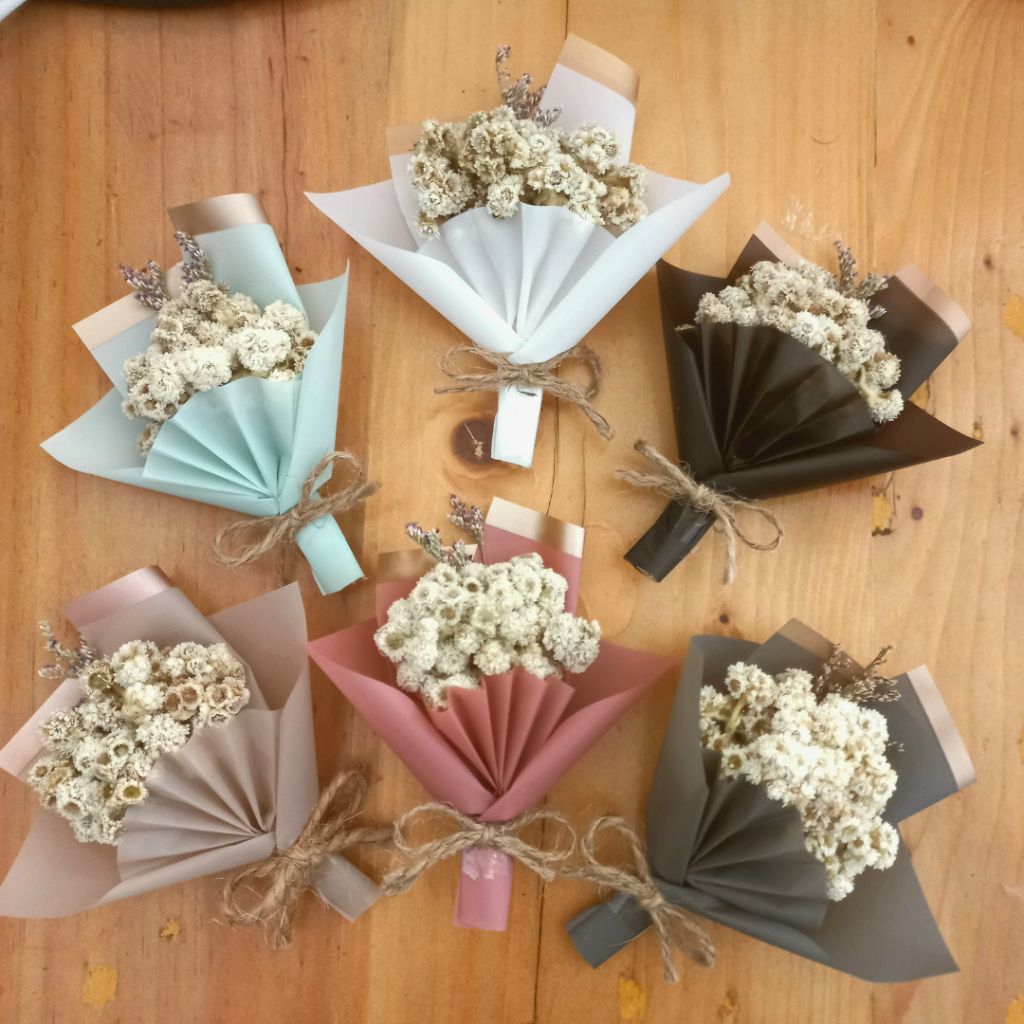 Hiasan Hampers Buket Mini Bunga Edelweiss