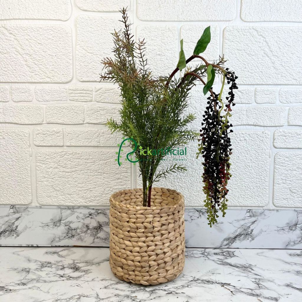 Pohon Hias Artificial Tanaman Daun Cemara Buah Buni Latex Pot Dasar Hitam Cover Eceng Gondok Medium 