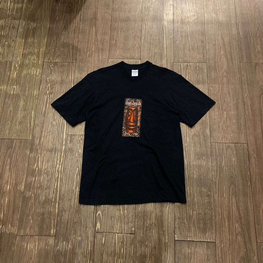 kaos hitam guess vintage