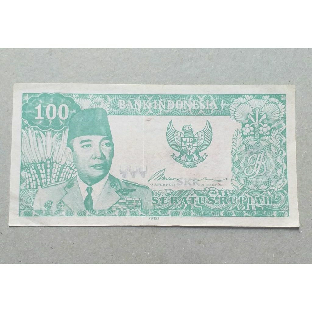 uangkuno 100 suvenir sukarno melengkung