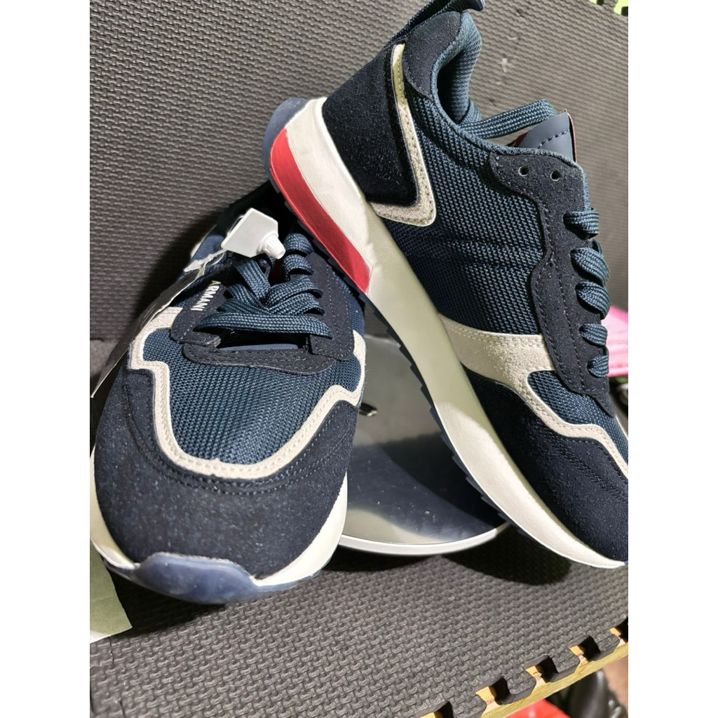 sepatu trendy armani murah