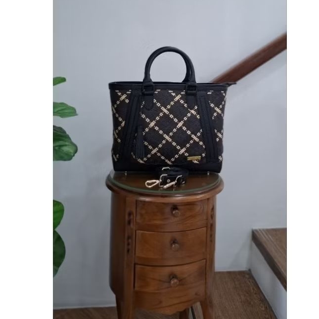 TasAnyamanRotan/TasEtnik/TasAnyamanKalimantan/TasJinjing/TasWanita/Totebag/TasBesar