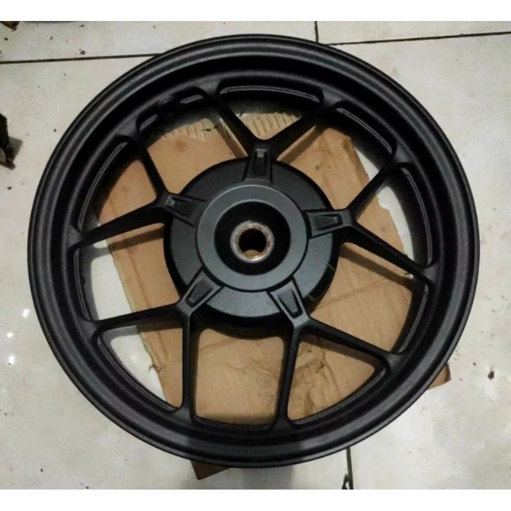 velg belakang Vario 125/150 original