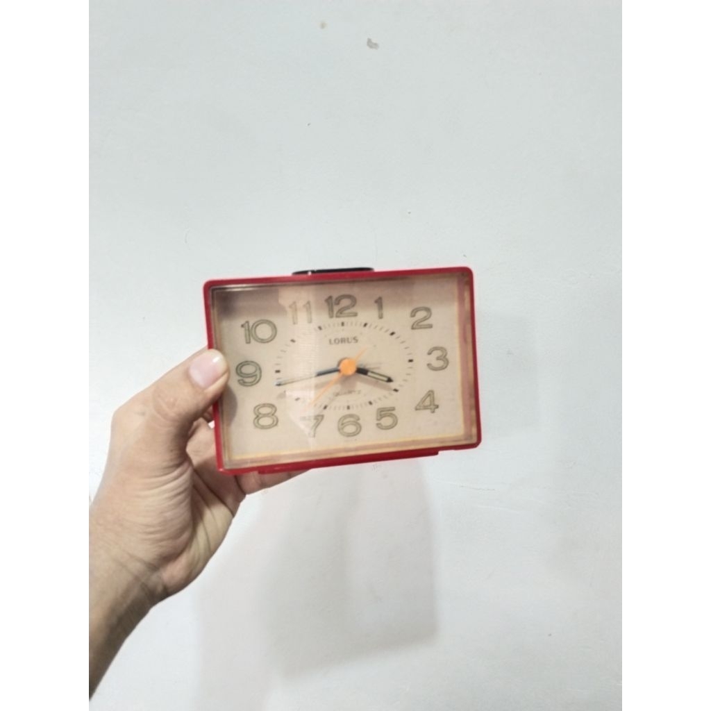 jam meja lorus by Seiko japan