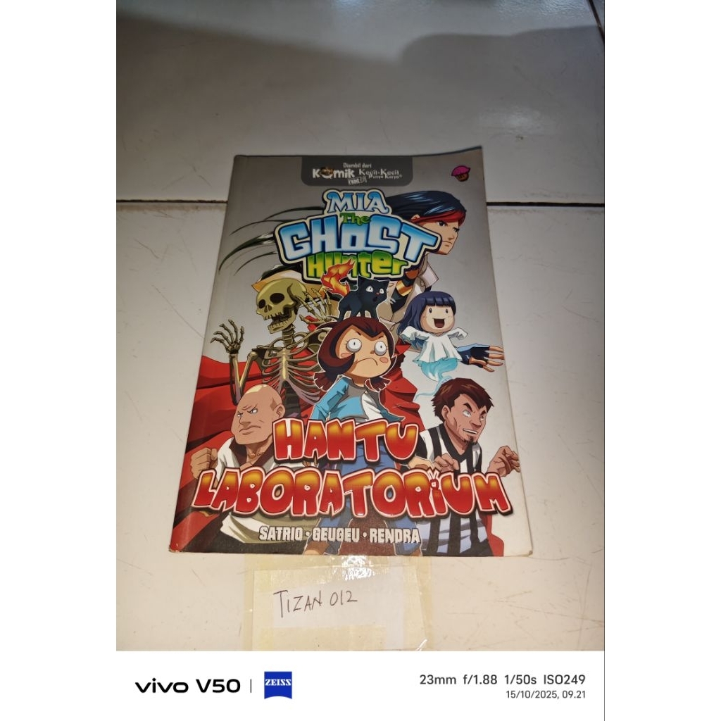 Komik kecil kecil punya karya Mia the Ghost Hunter - Hantu Laboratorium by Satrio