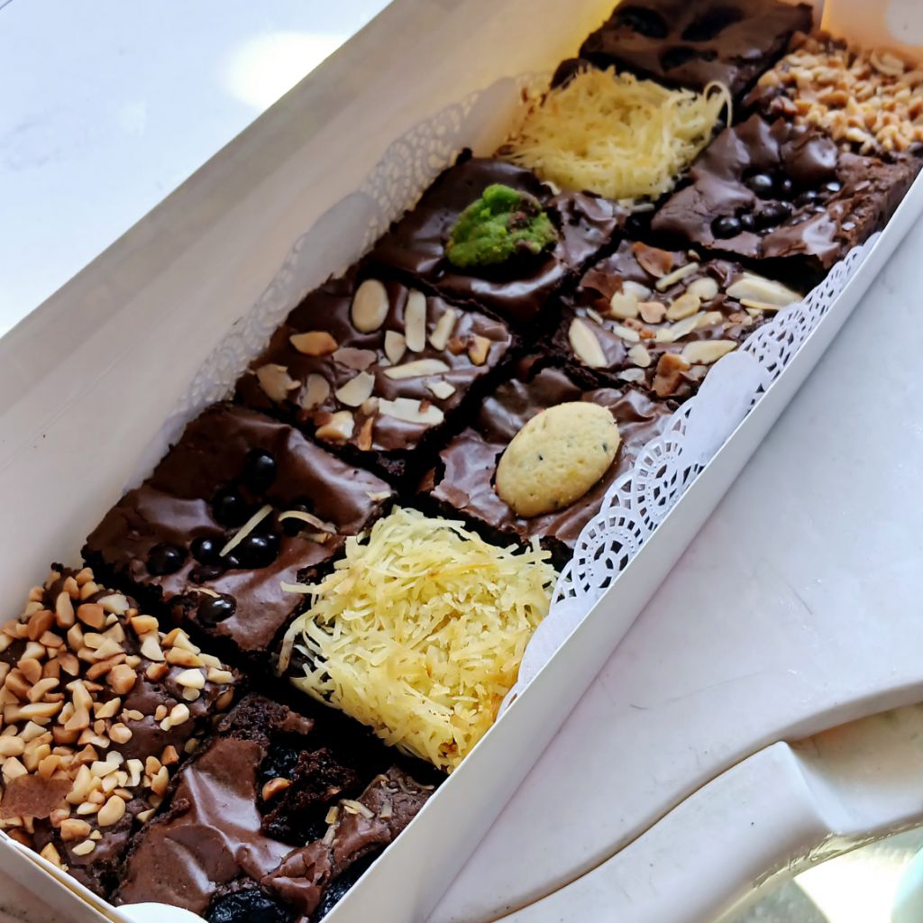 fudgy Brownies / Brownies sekat / 12pcs /hampers brownies
