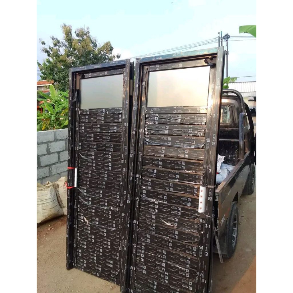 pintu aluminium kamar mandi