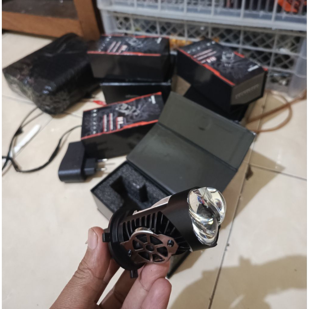 LAMPU MINI BILED PROJECTOR