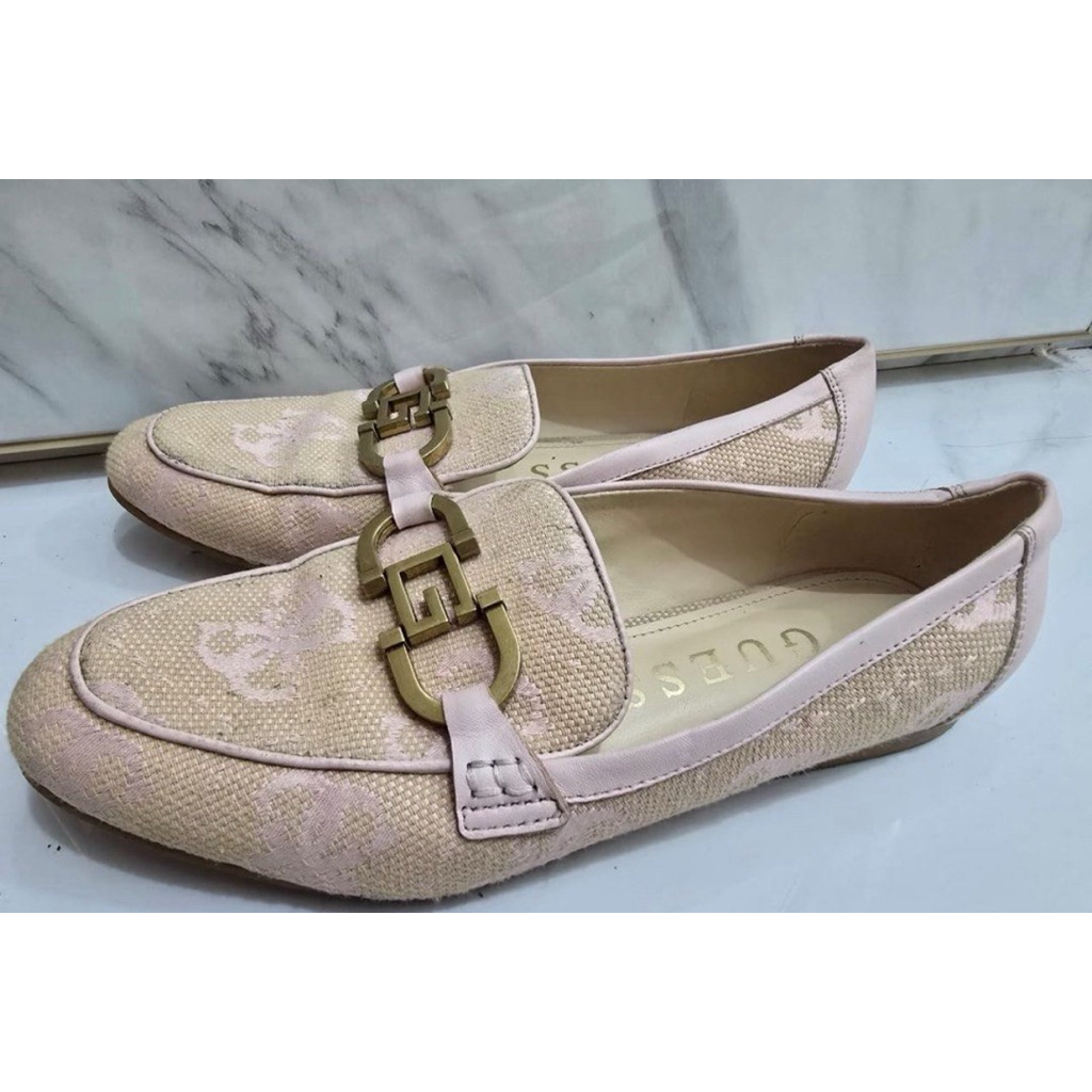 Preloved Sepatu Guess Ori Size 37