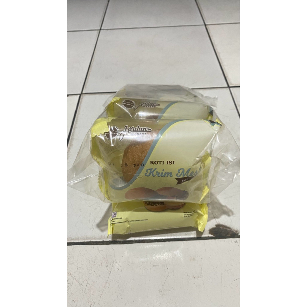 Jordan bakery Roti Isi Krim Meses 1 pack isi 5