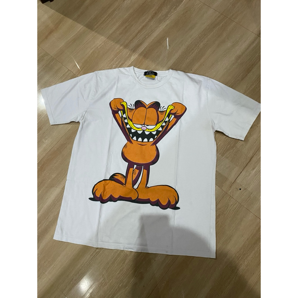 GARFIELD BERSHKA