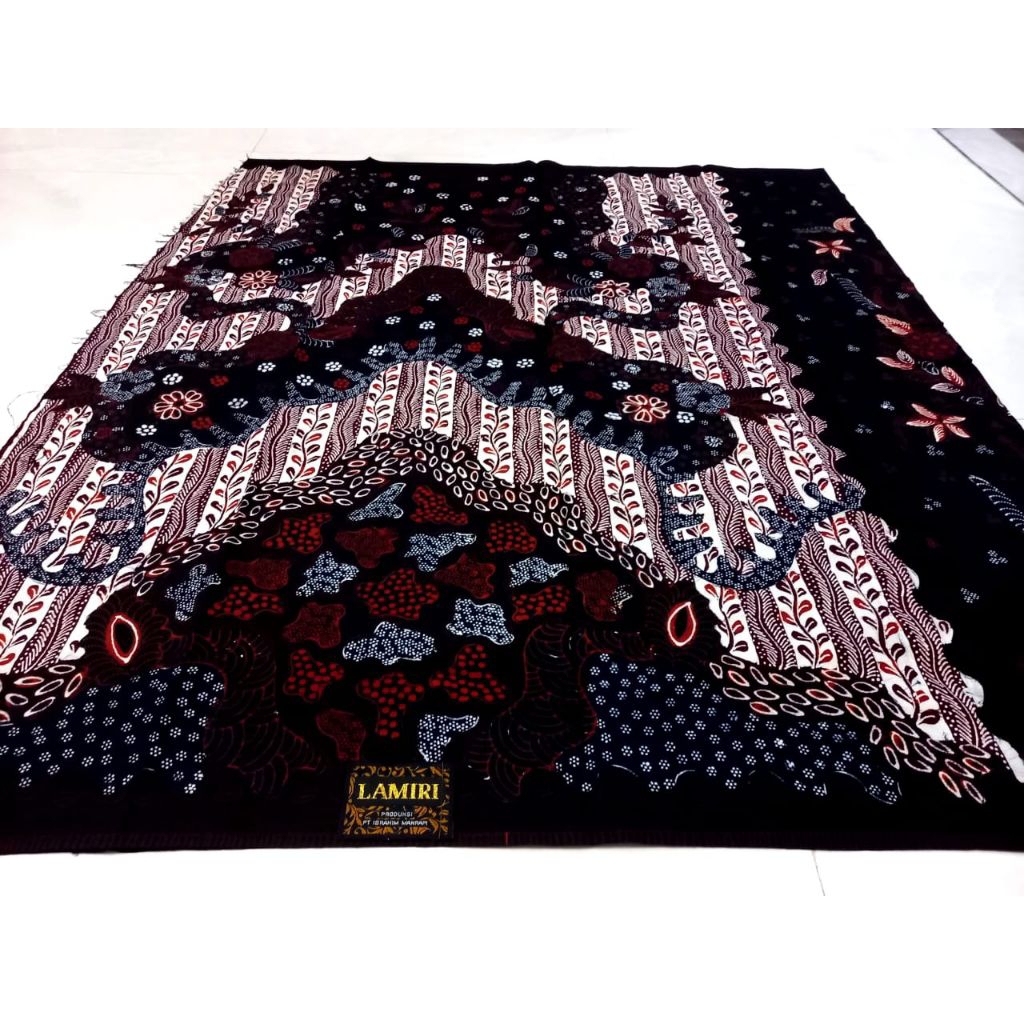 KAIN  BATIK TULIS MADURA SARUNG