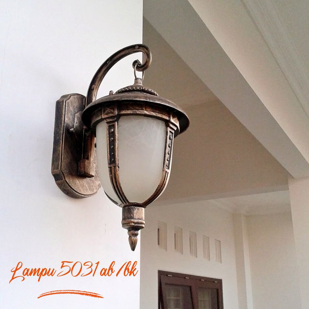 Lampu teras depan rumah klasik jawa kuno 5031 ab / bk Lampu dinding antik Besi
