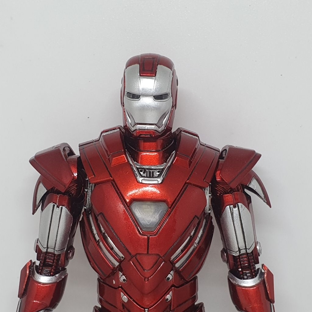 Comicave Play Imagintive Marvel Iron Man Mark 33 Silver Centurion Tony Stark Avengers not SHF