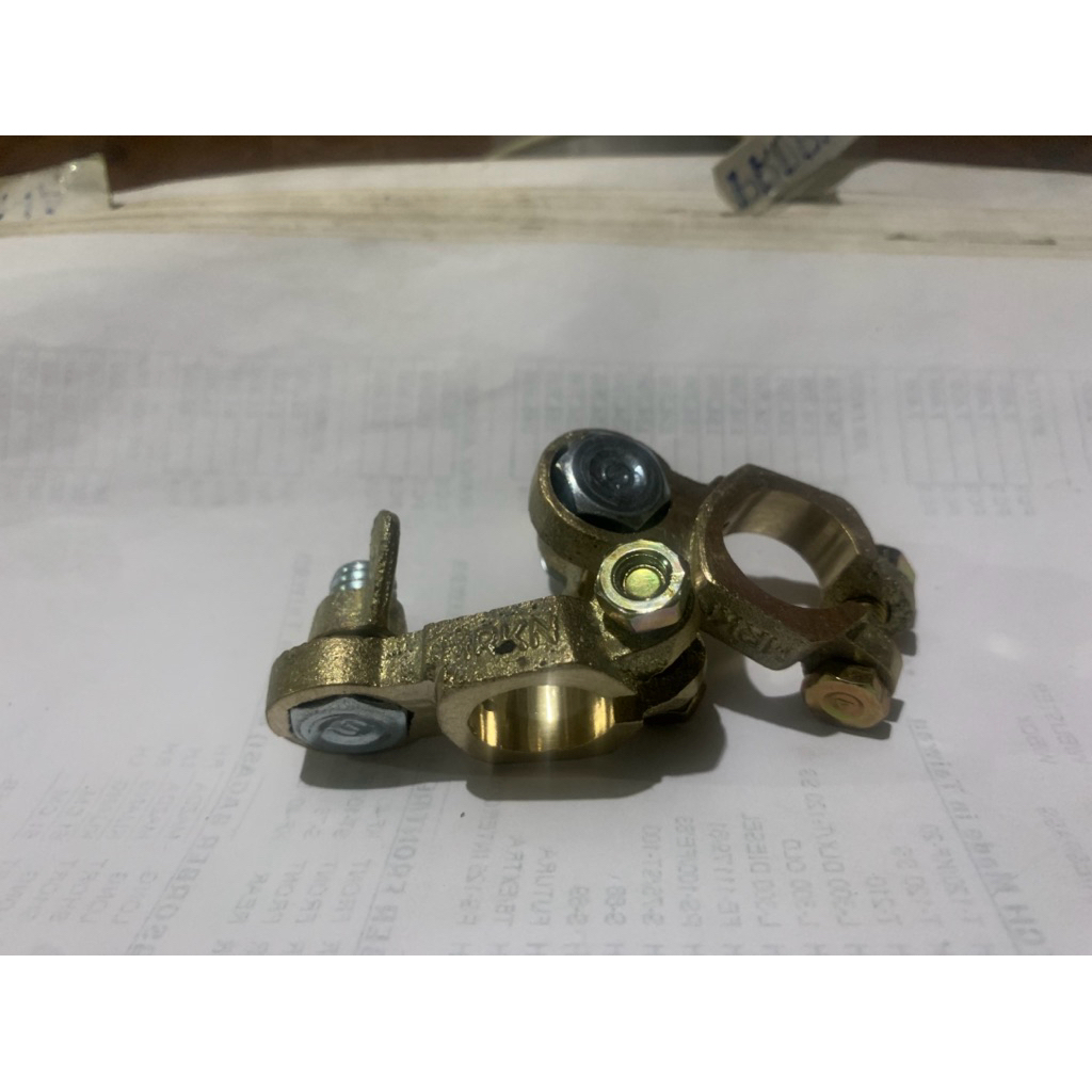 klem aki mobil kuningan