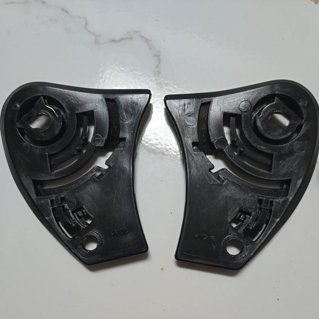 Bracket Helm Njs Kronos