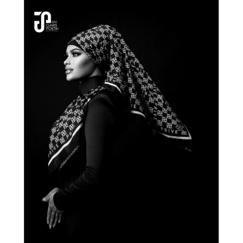IVAN GUNAWAN PRIVE - Allure Black Scarf Hijab Segi Empat Jilbab ORIGINAL By IVAN GUNAWAN