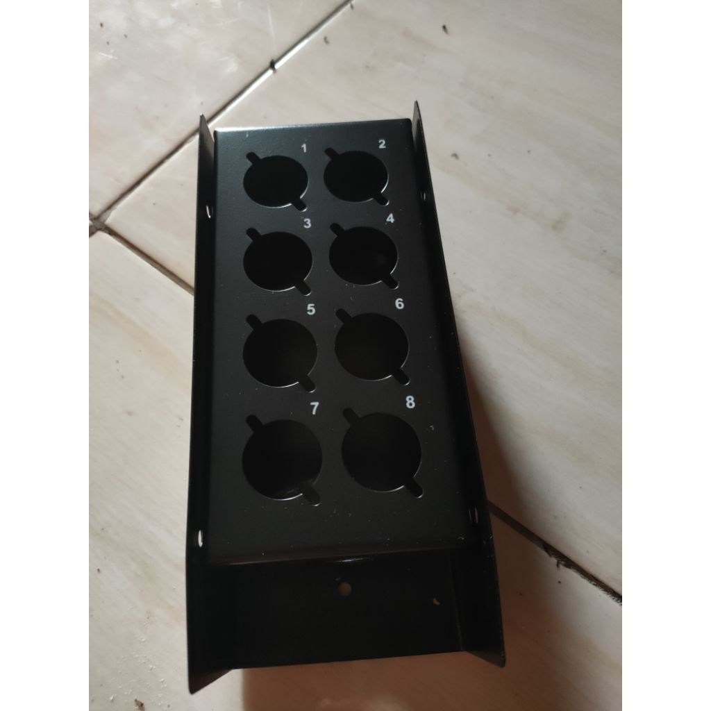 box snake stx 8 lubang