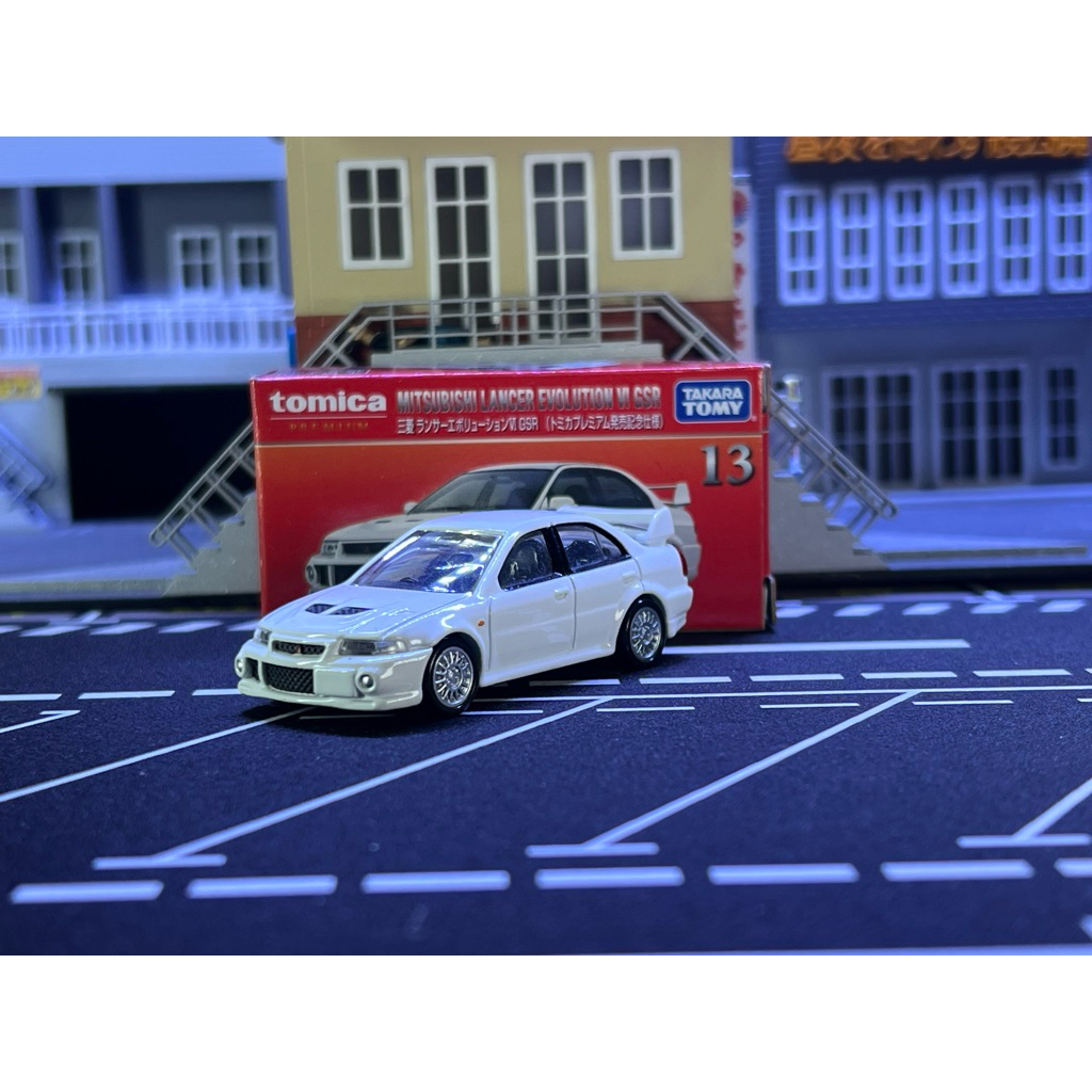 1:64 TOMICA PREMIUM Mitsubishi Lancer Evo 6 GSR