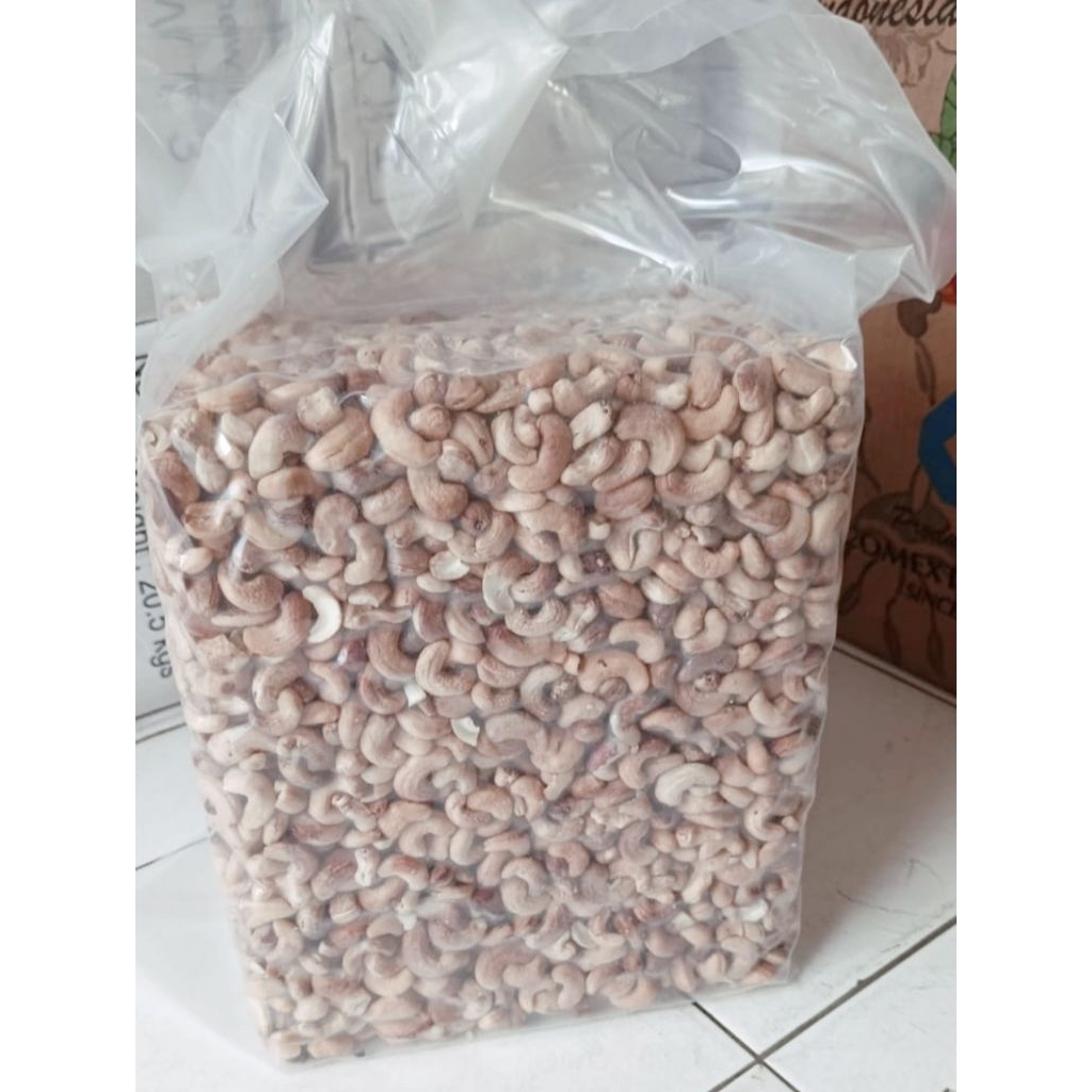kacang mede utuh mentah 1kg